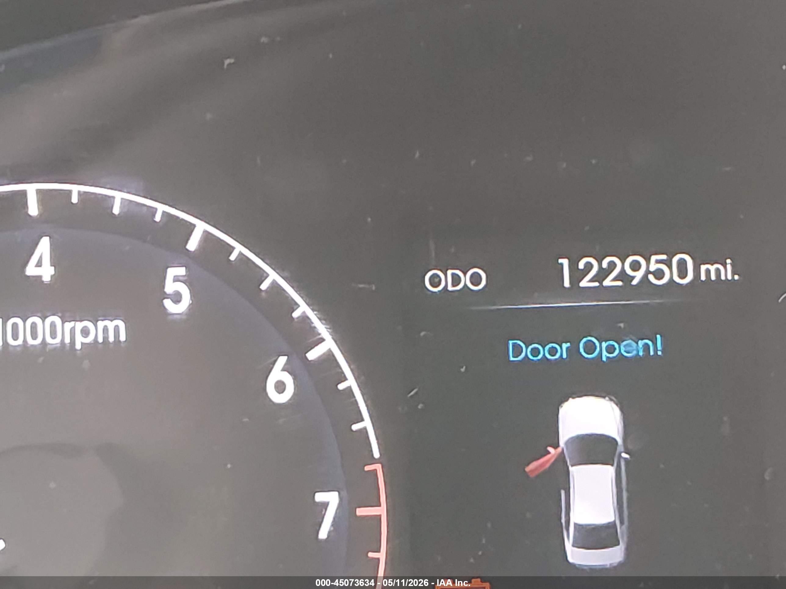 2012 Hyundai Genesis 3.8 Silver vin: KMHGC4DDXCU183779