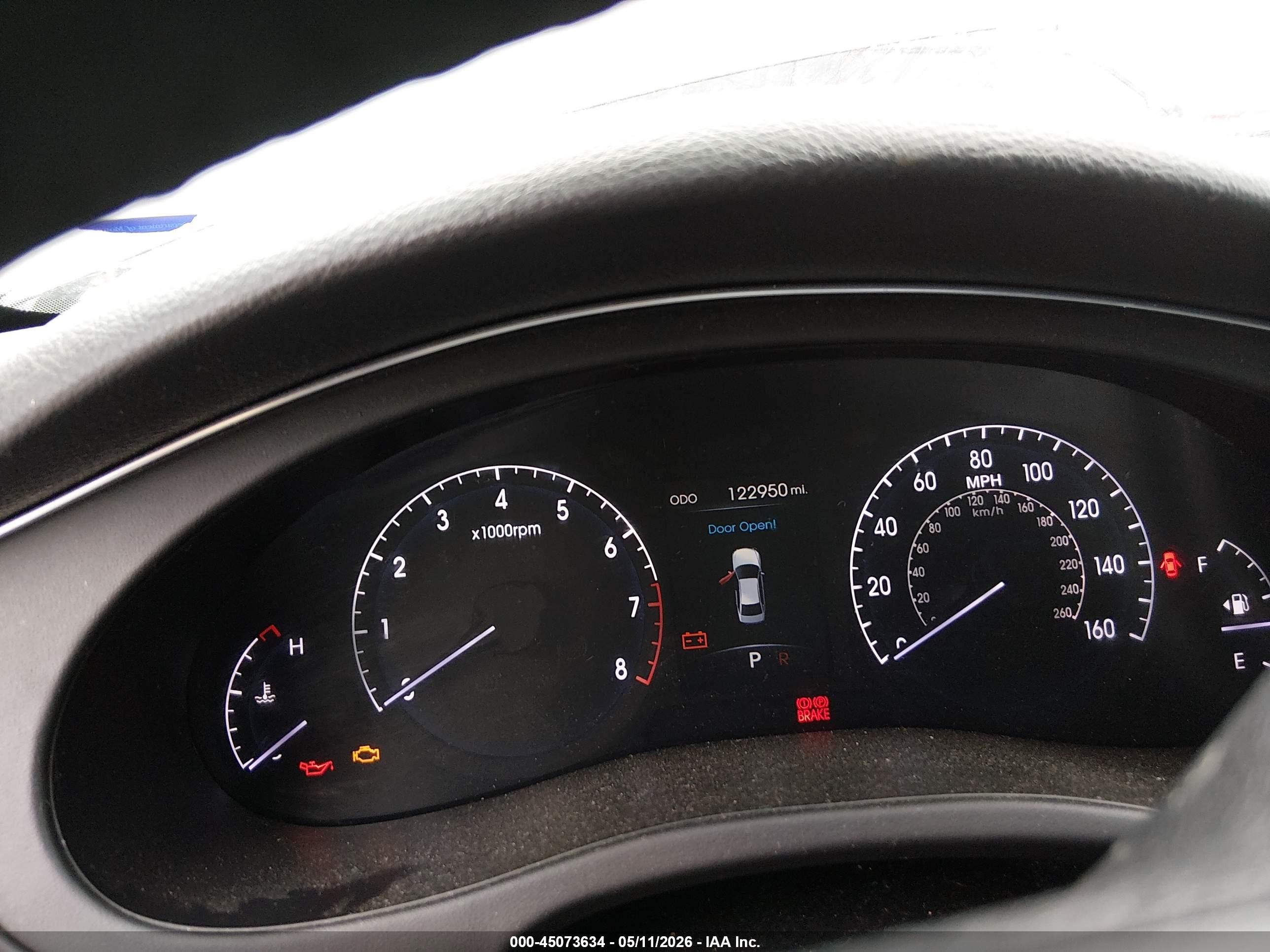 2012 Hyundai Genesis 3.8 Silver vin: KMHGC4DDXCU183779