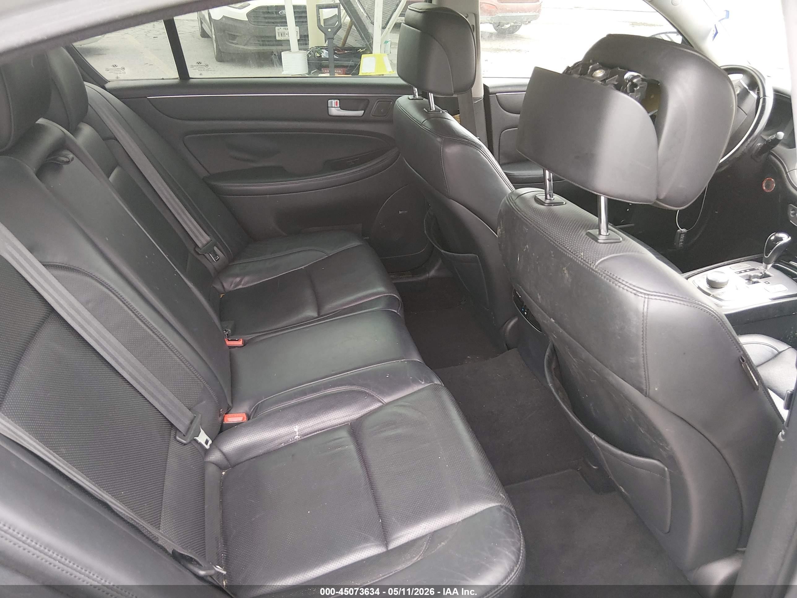2012 Hyundai Genesis 3.8 Silver vin: KMHGC4DDXCU183779
