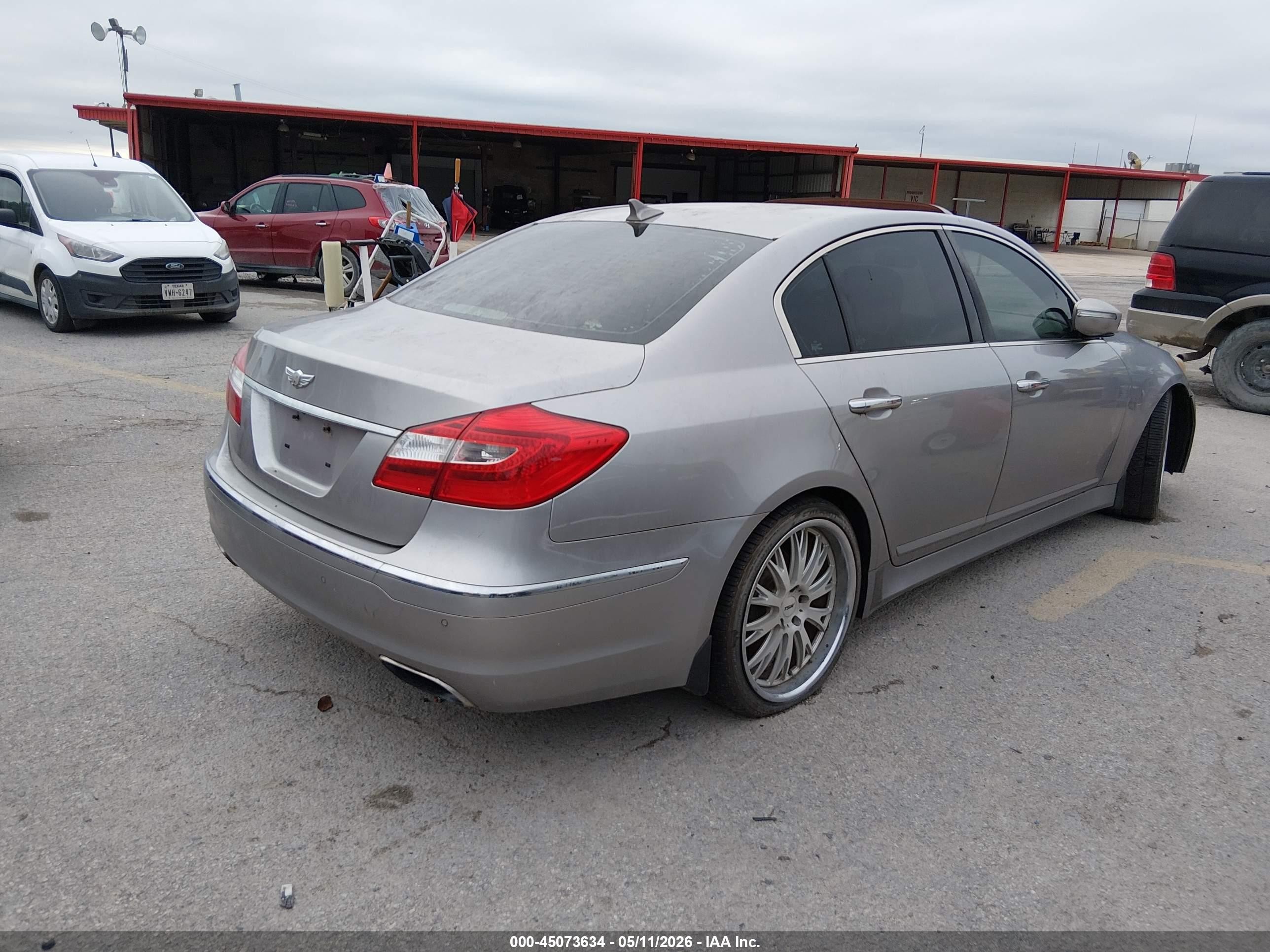2012 Hyundai Genesis 3.8 Silver vin: KMHGC4DDXCU183779