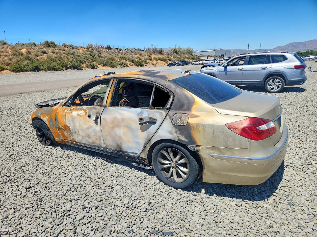 2012 Hyundai Genesis 3.8l Gold vin: KMHGC4DDXCU192126