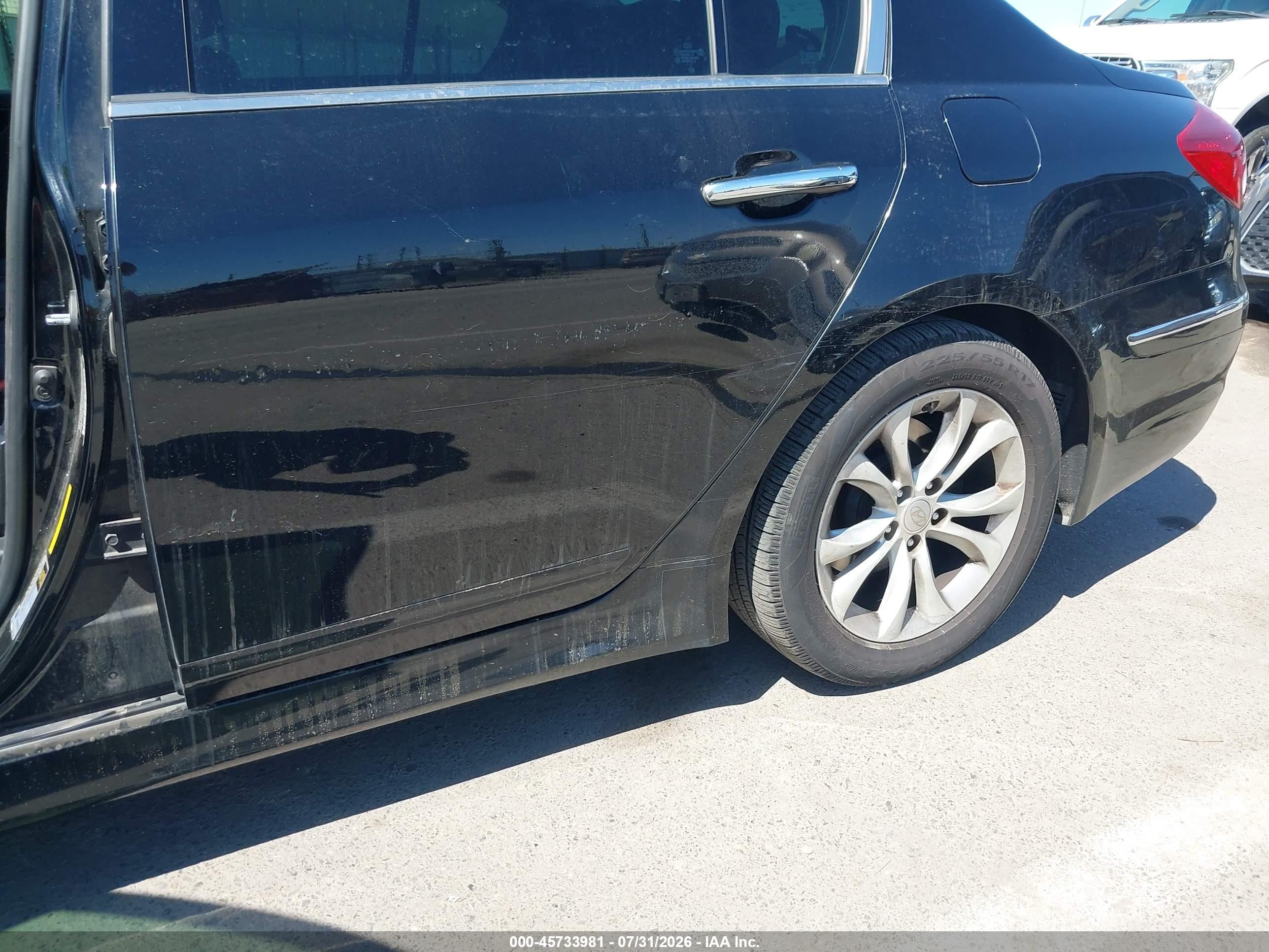2012 Hyundai Genesis 3.8 Black vin: KMHGC4DDXCU203433