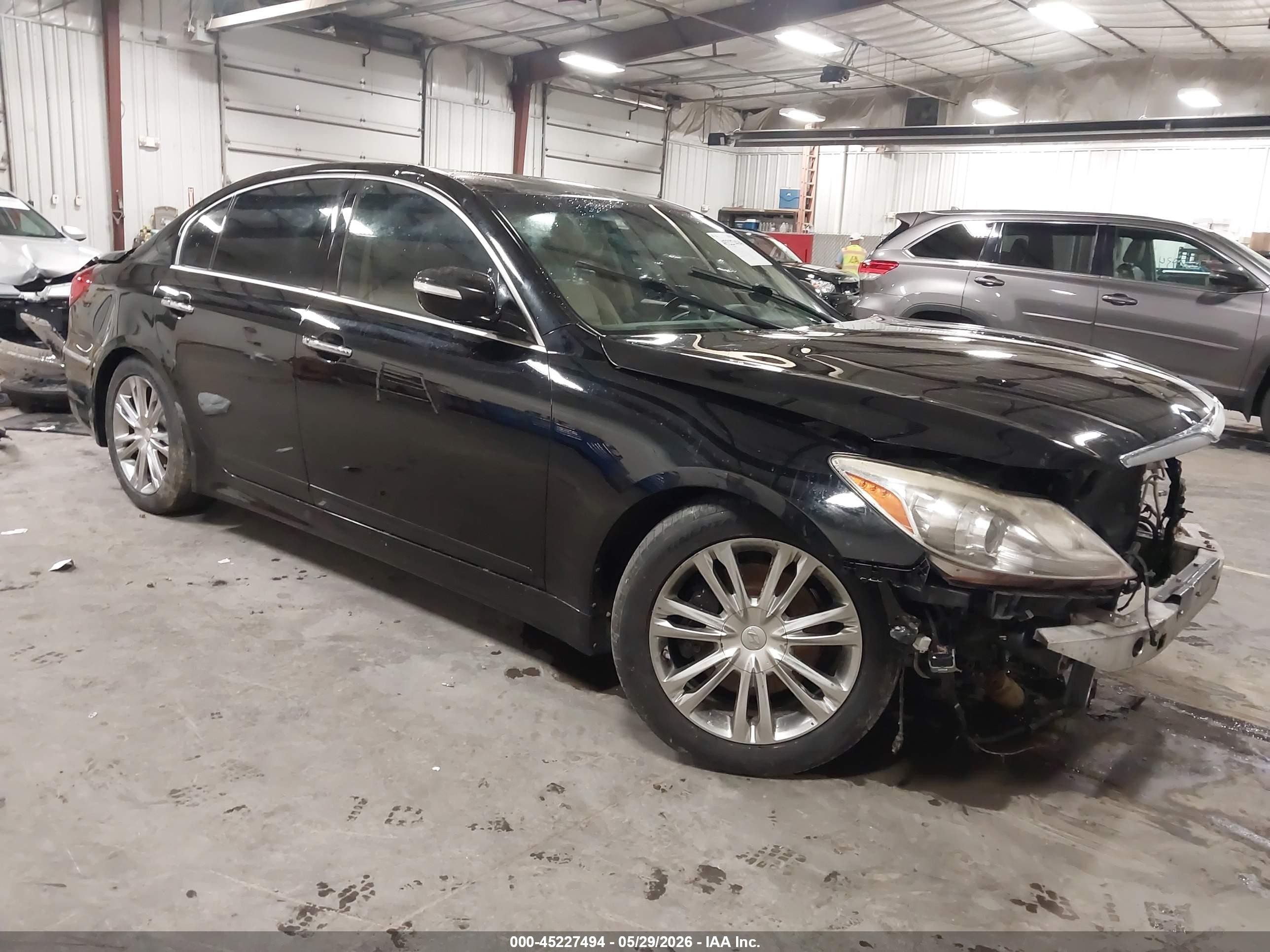 2013 Hyundai Genesis 3.8 Black vin: KMHGC4DDXDU210092