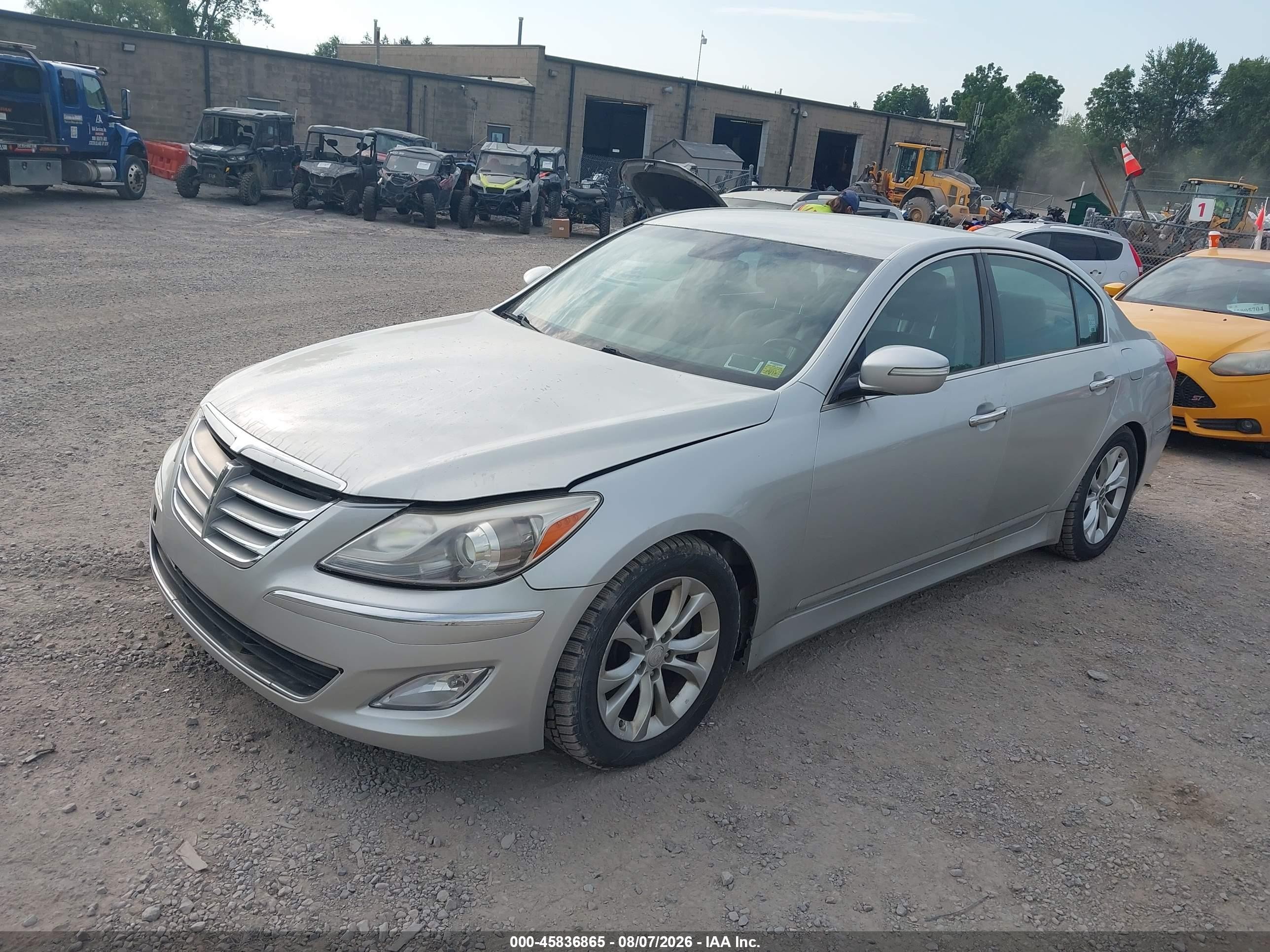 2013 Hyundai Genesis 3.8 Silver vin: KMHGC4DDXDU215079