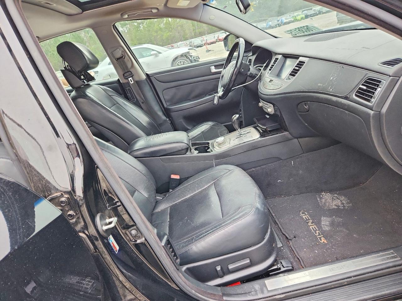 2013 Hyundai Genesis 3.8l Black vin: KMHGC4DDXDU232321