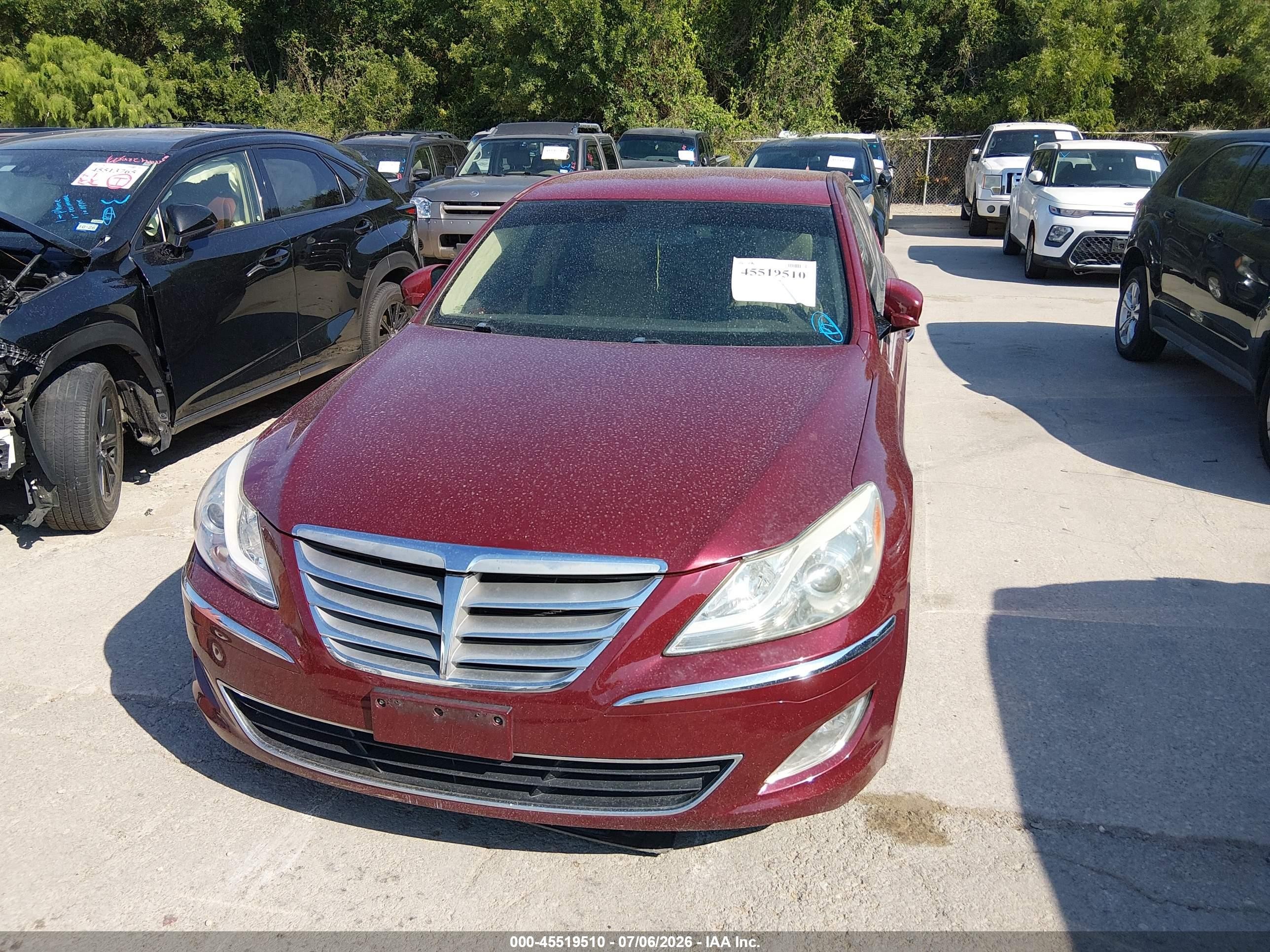 2013 Hyundai Genesis 3.8 Red vin: KMHGC4DDXDU239429
