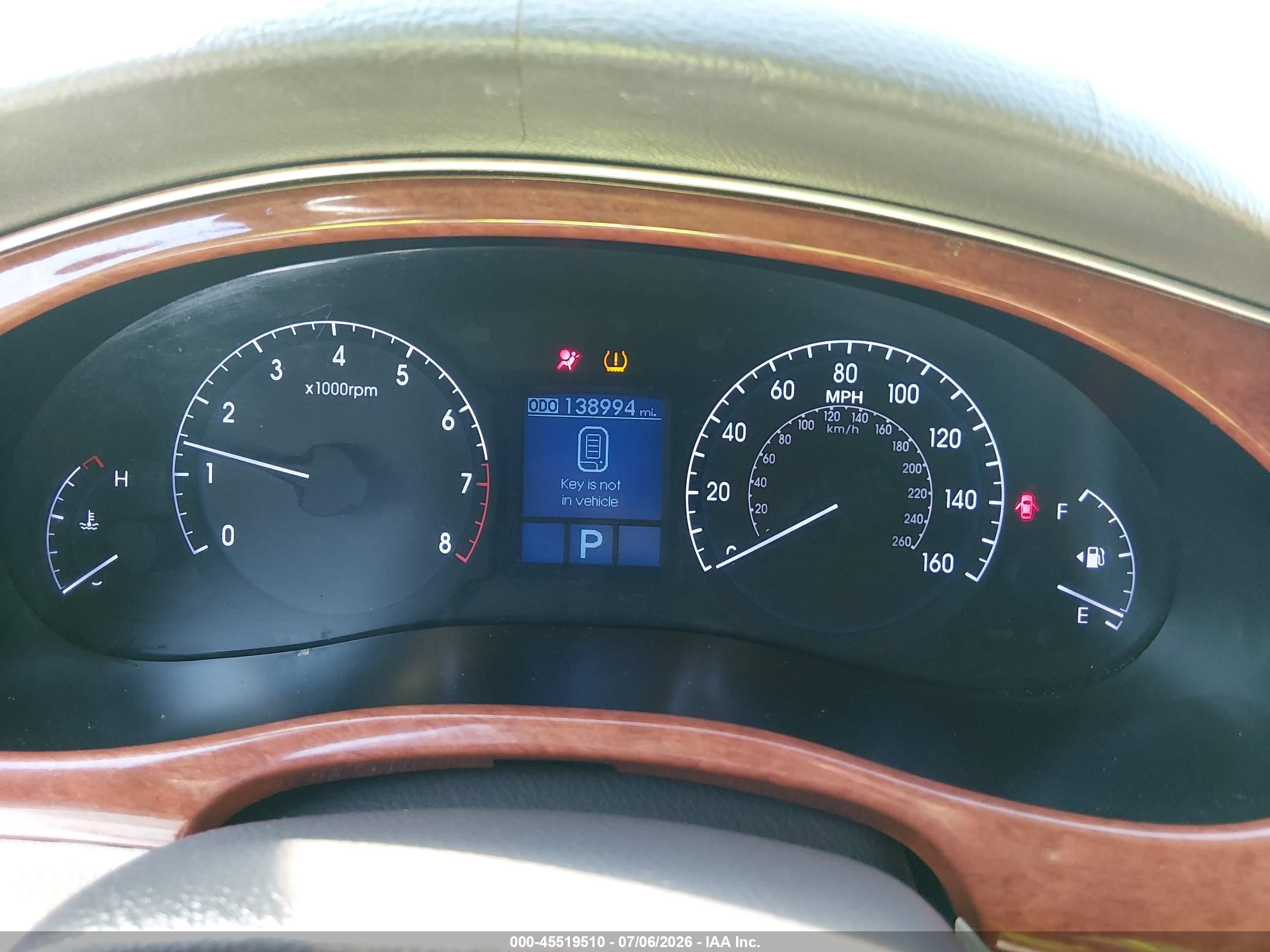 2013 Hyundai Genesis 3.8 Red vin: KMHGC4DDXDU239429