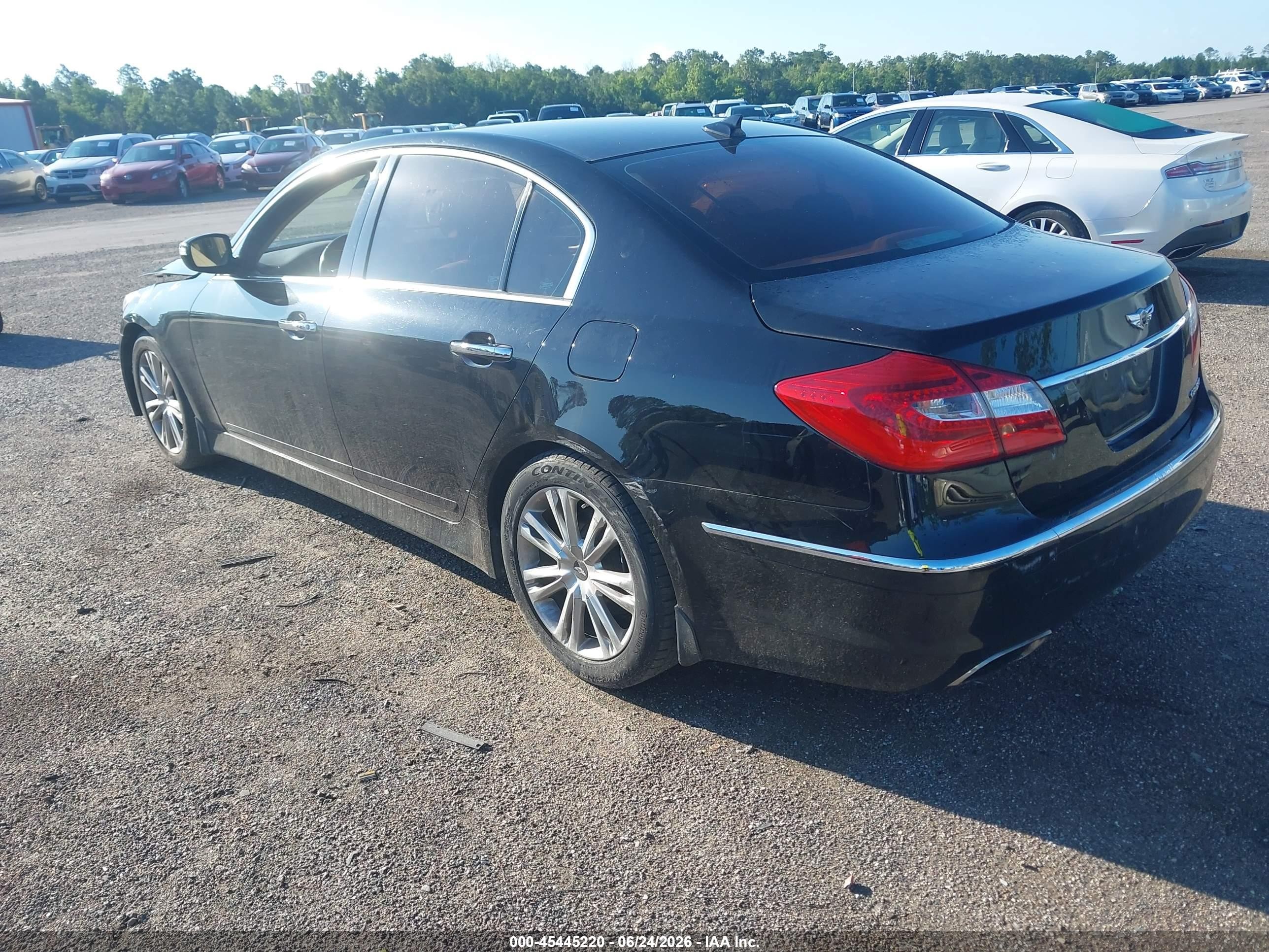 2013 Hyundai Genesis 3.8 Black vin: KMHGC4DDXDU240368