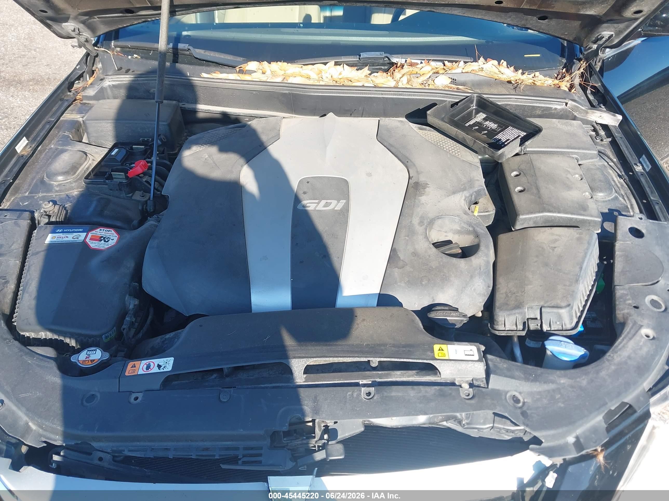 2013 Hyundai Genesis 3.8 Black vin: KMHGC4DDXDU240368