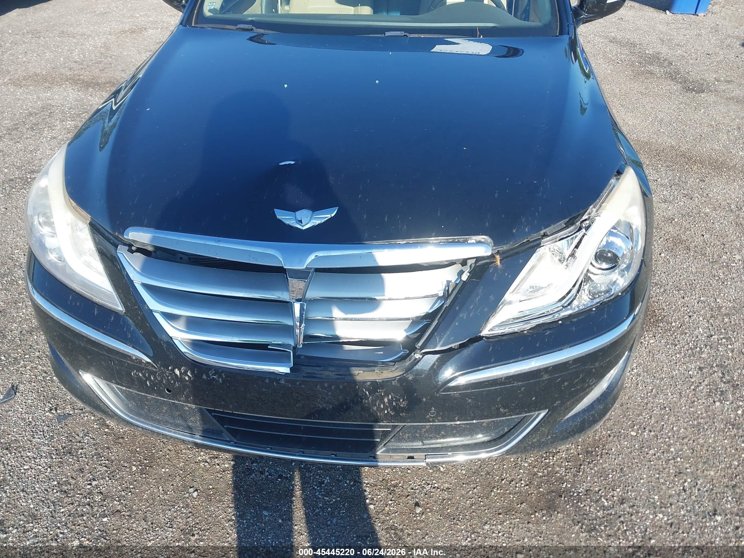 2013 Hyundai Genesis 3.8 Black vin: KMHGC4DDXDU240368