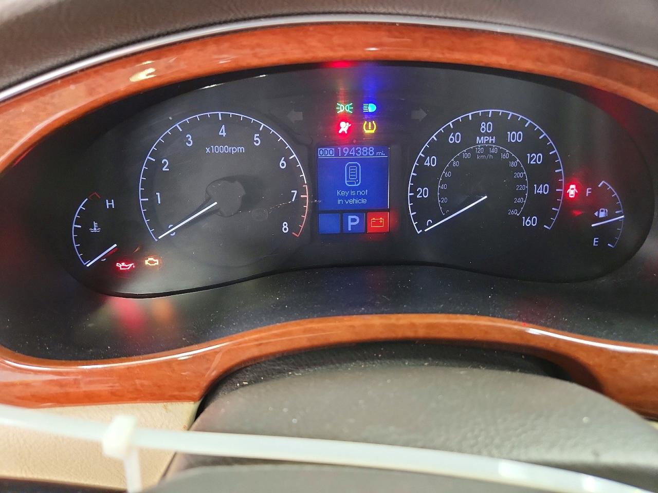 2013 Hyundai Genesis 3.8l Белый vin: KMHGC4DDXDU242976