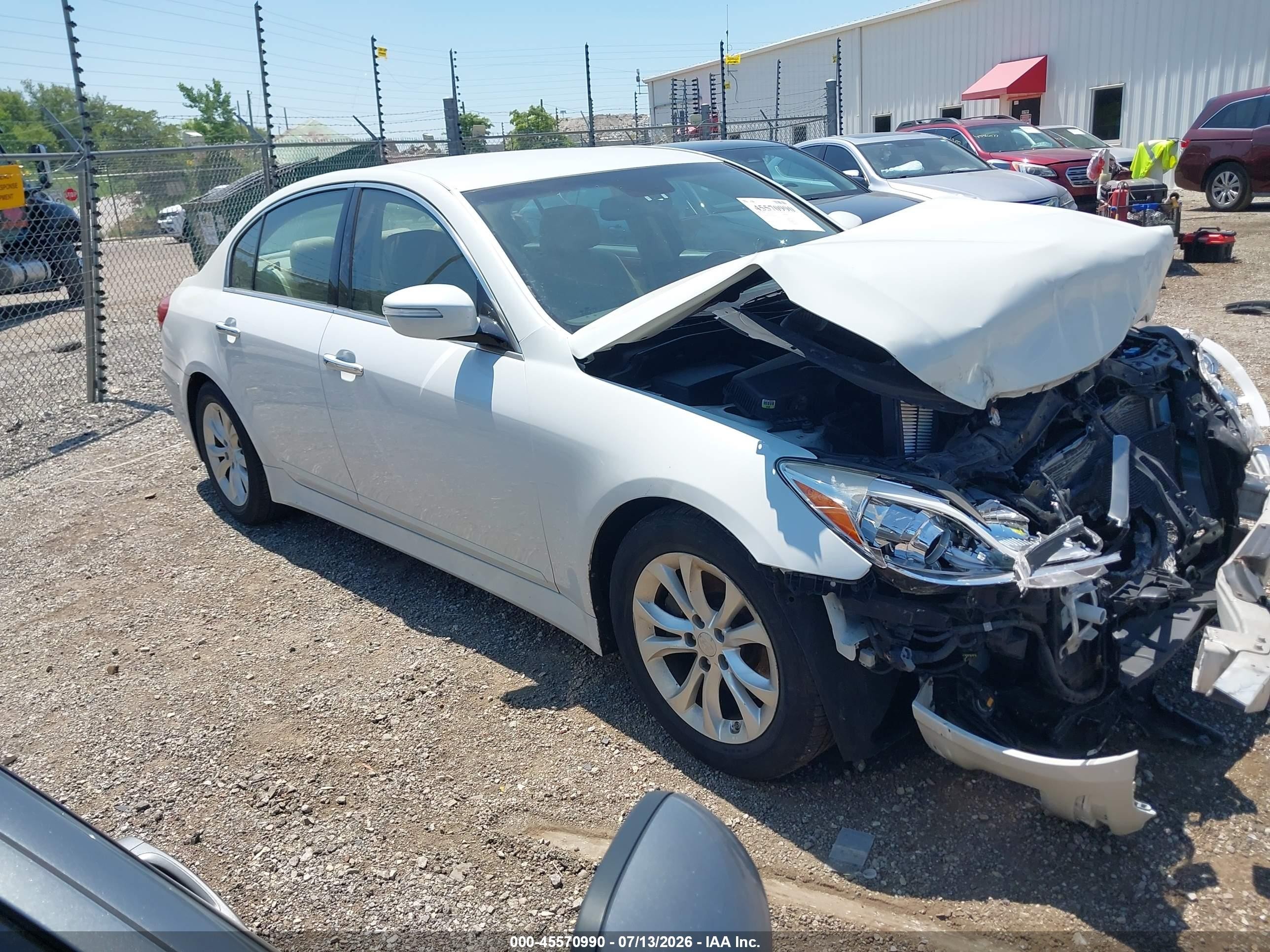 2013 Hyundai Genesis 3.8 White vin: KMHGC4DDXDU245747