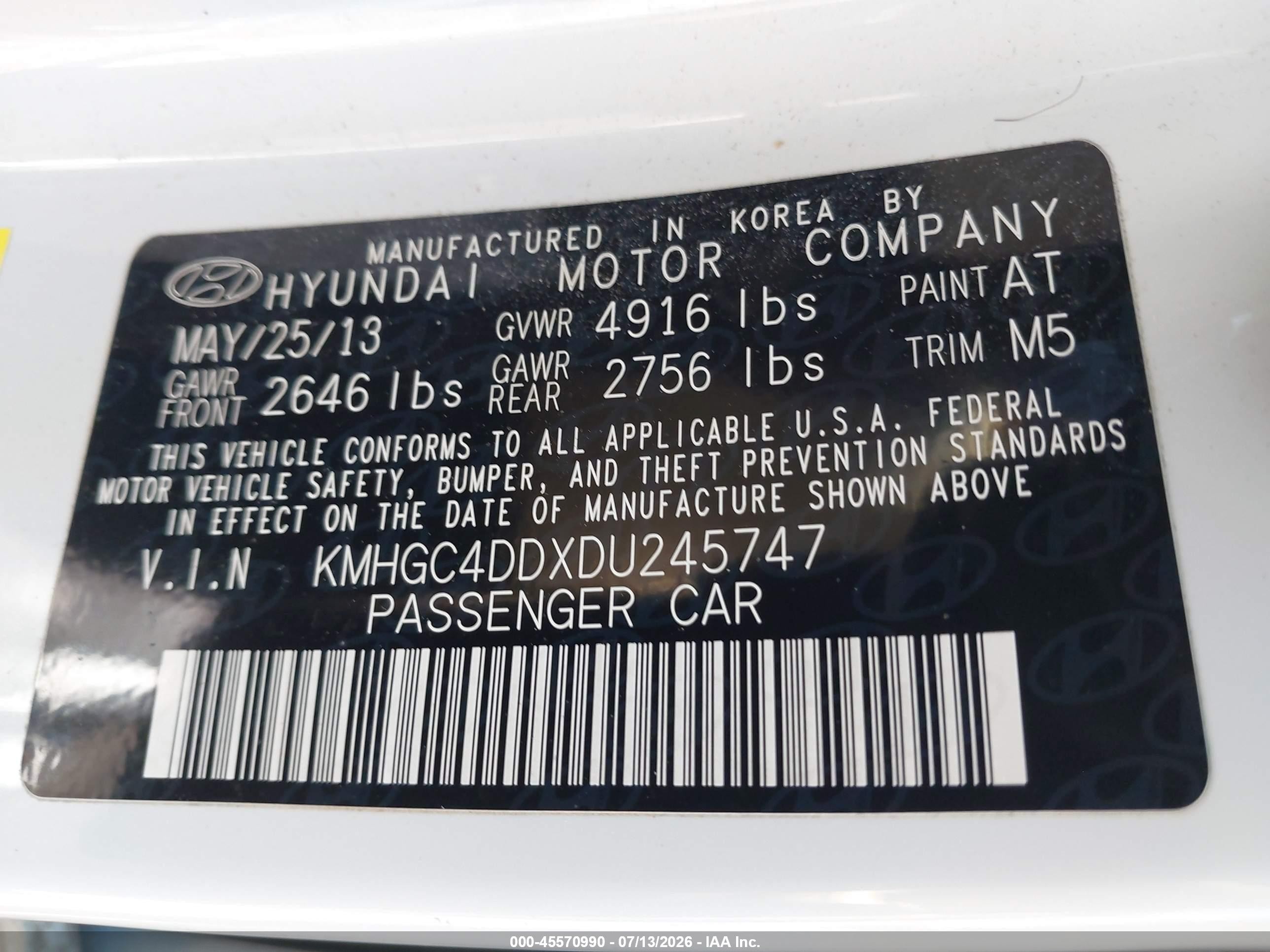 2013 Hyundai Genesis 3.8 White vin: KMHGC4DDXDU245747