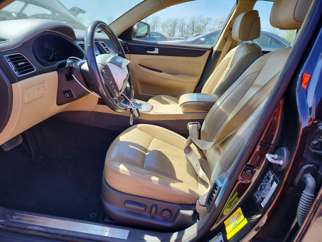 2014 Hyundai Genesis 3.8l Black vin: KMHGC4DDXEU260329