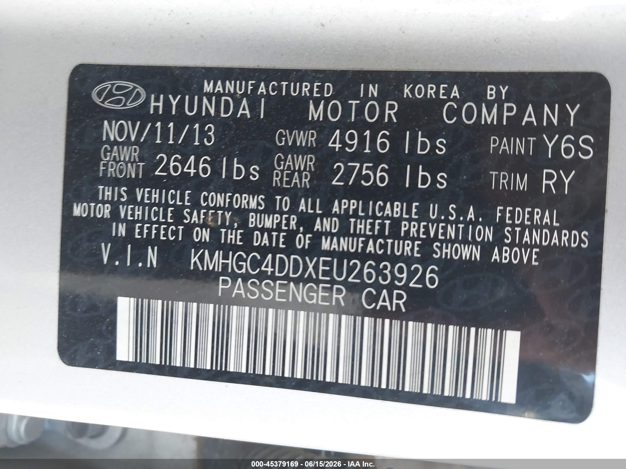 2014 Hyundai Genesis 3.8 Silver vin: KMHGC4DDXEU263926