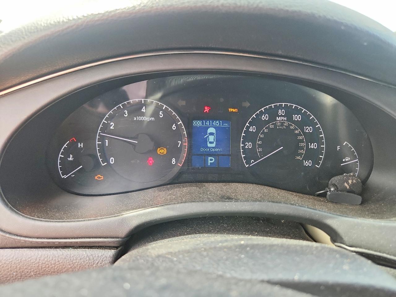 2010 Hyundai Genesis 3.8l Black vin: KMHGC4DE0AU080408
