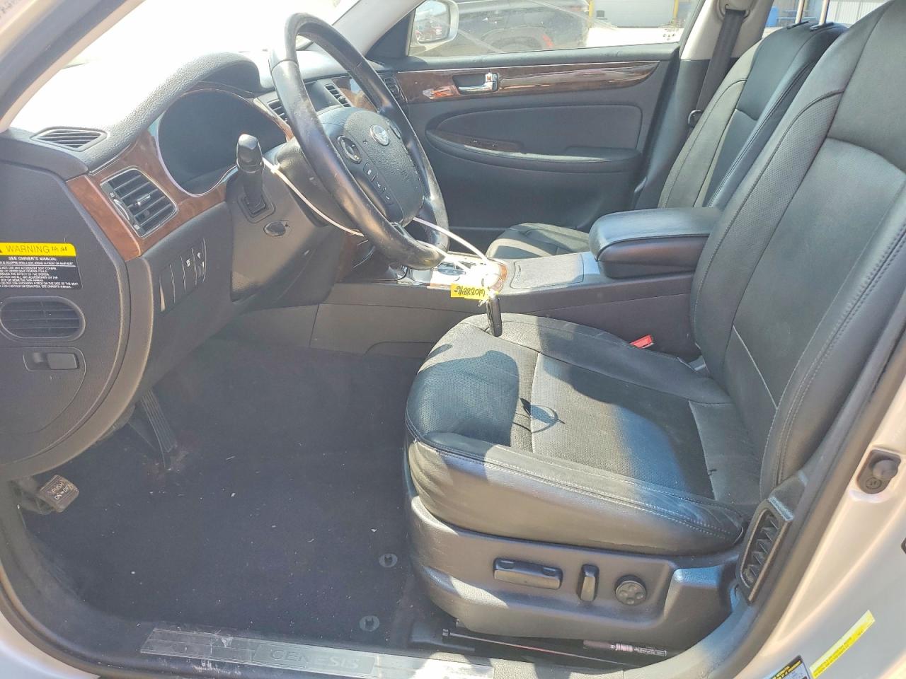 2011 Hyundai Genesis 3.8l Silver vin: KMHGC4DE0BU139362