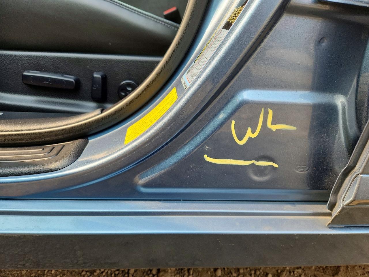 2010 Hyundai Genesis 3.8l Turquoise vin: KMHGC4DE1AU092227