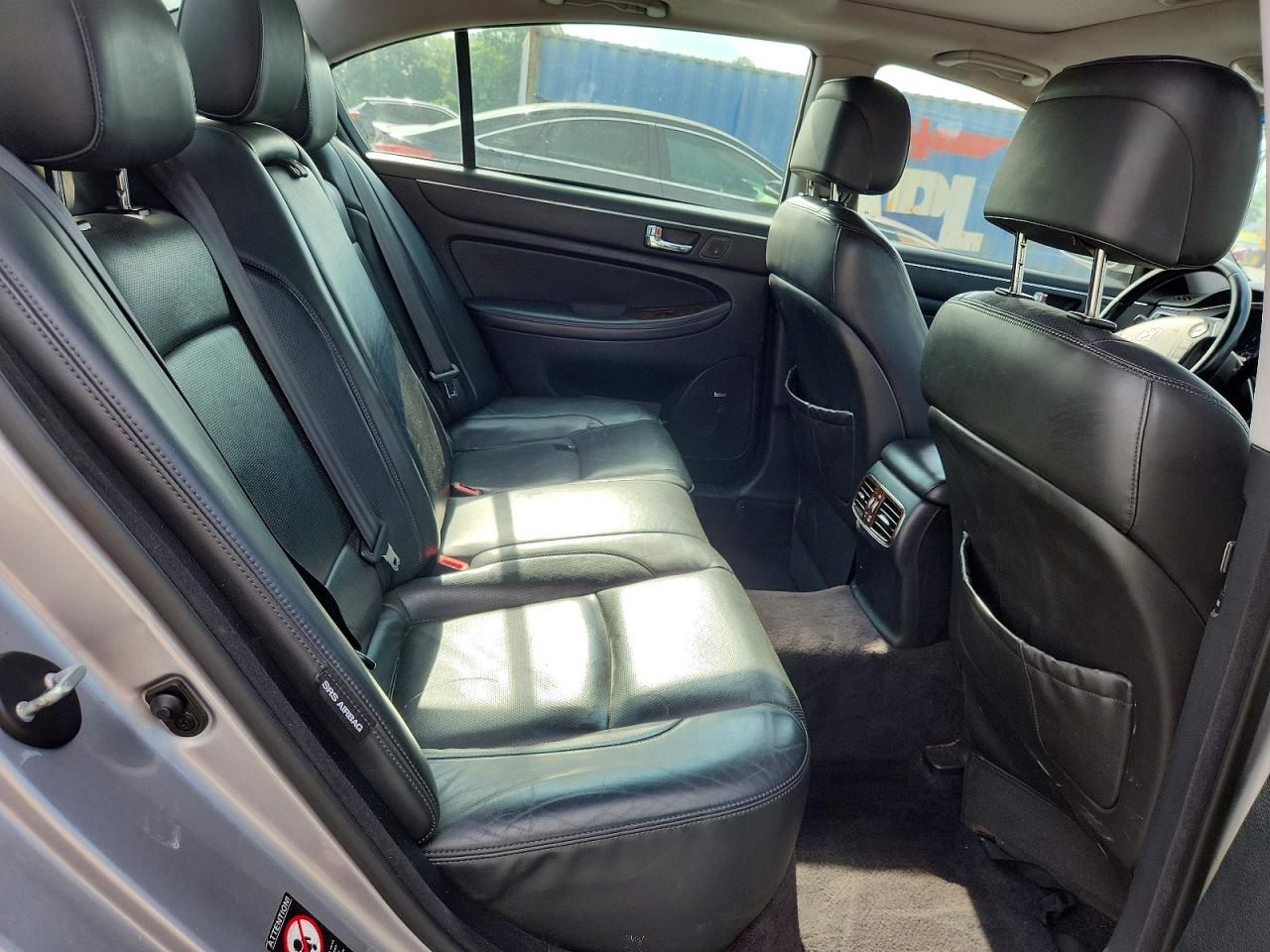 2011 Hyundai Genesis 3.8l Silver vin: KMHGC4DE1BU138379