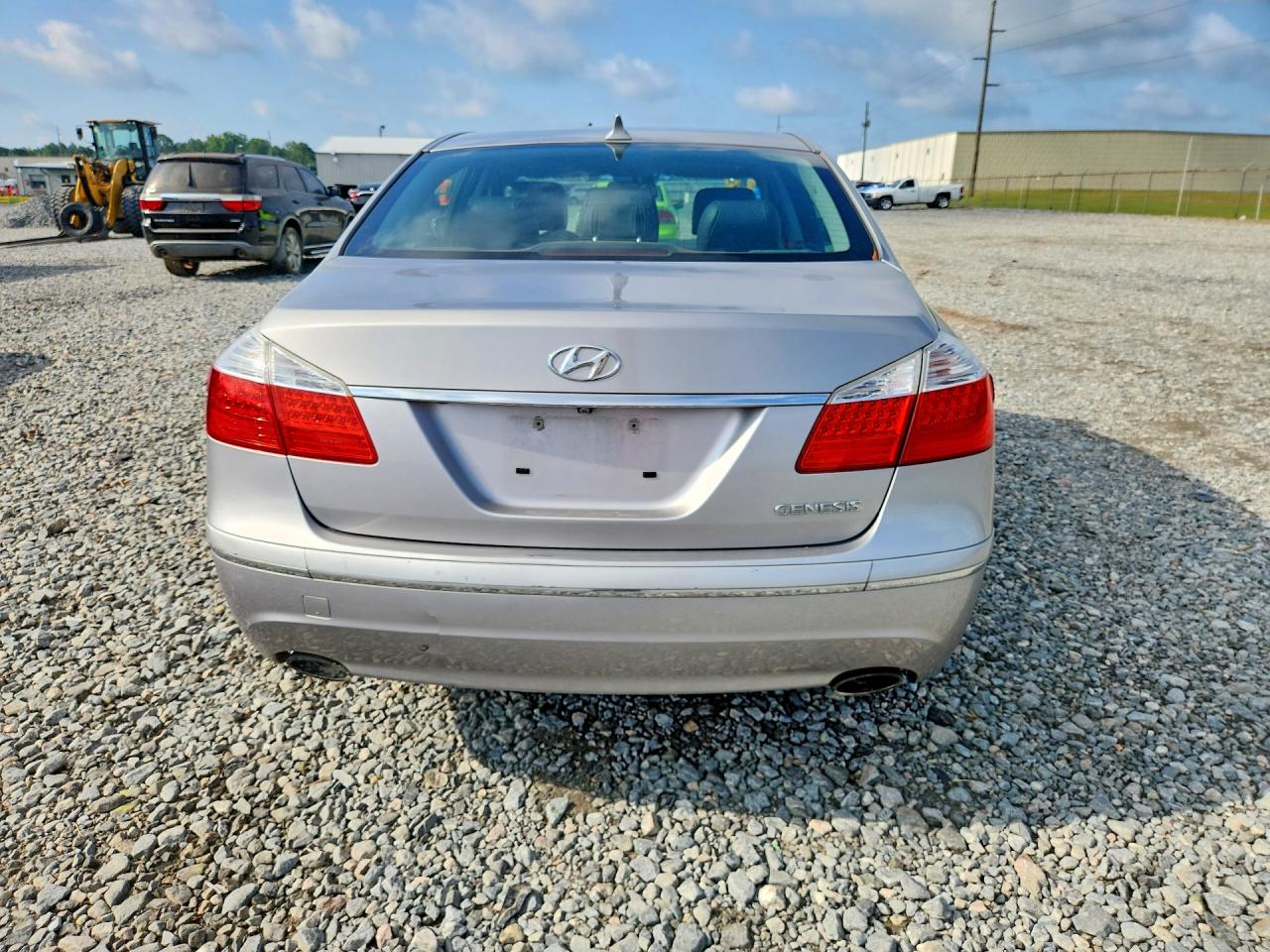 2011 Hyundai Genesis 3.8l Silver vin: KMHGC4DE1BU138379
