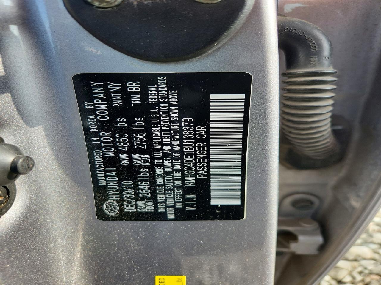 2011 Hyundai Genesis 3.8l Silver vin: KMHGC4DE1BU138379