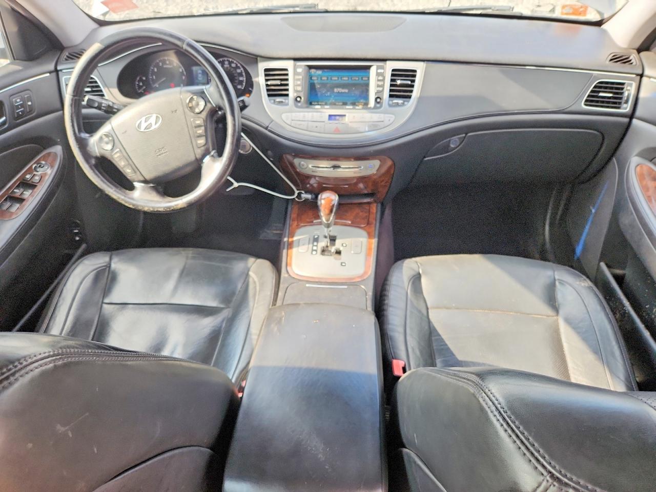 2011 Hyundai Genesis 3.8l Silver vin: KMHGC4DE1BU138379