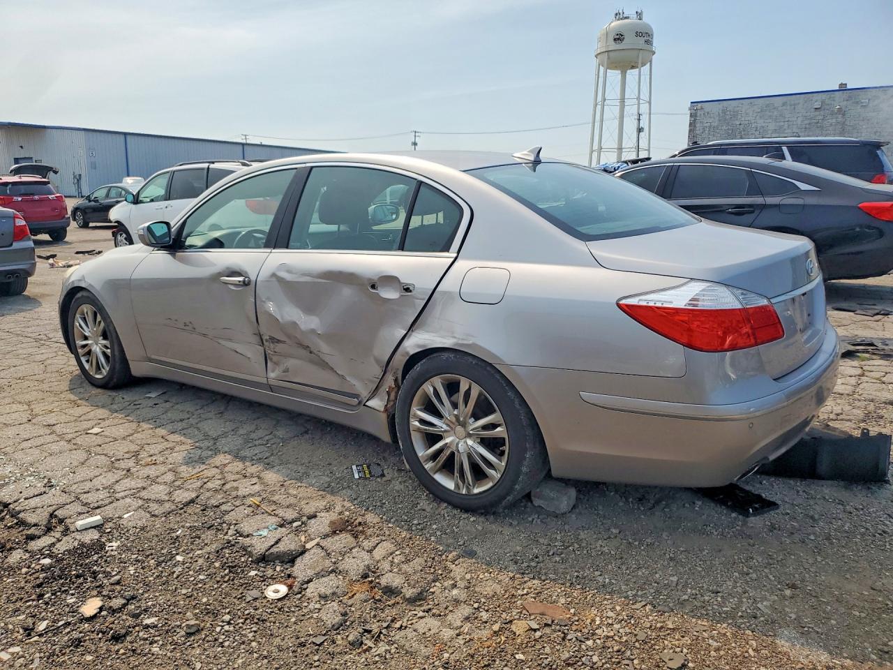 2010 Hyundai Genesis 3.8l Silver vin: KMHGC4DE2AU089756