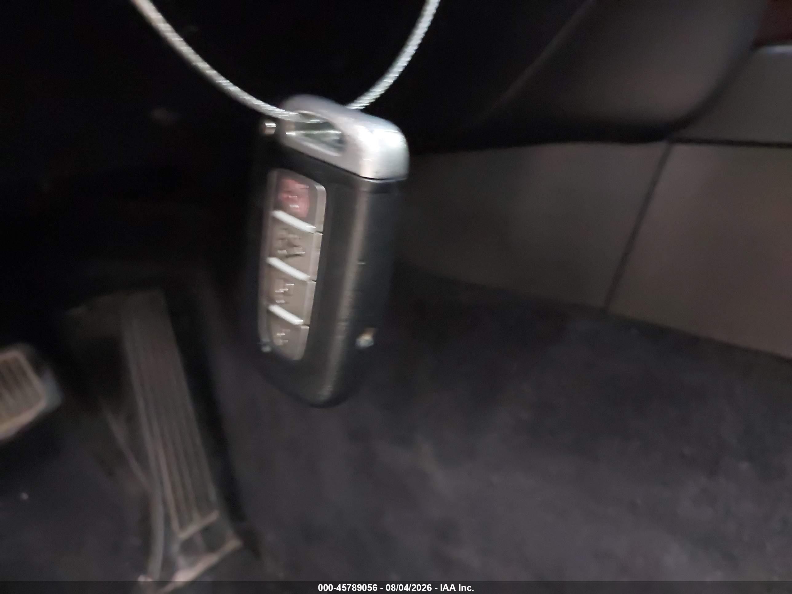 2011 Hyundai Genesis 3.8 Серебряный vin: KMHGC4DE2BU117685
