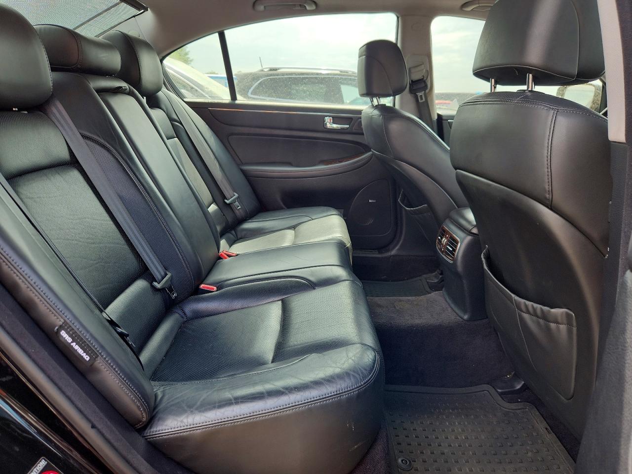 2011 Hyundai Genesis 3.8l Black vin: KMHGC4DE2BU122398