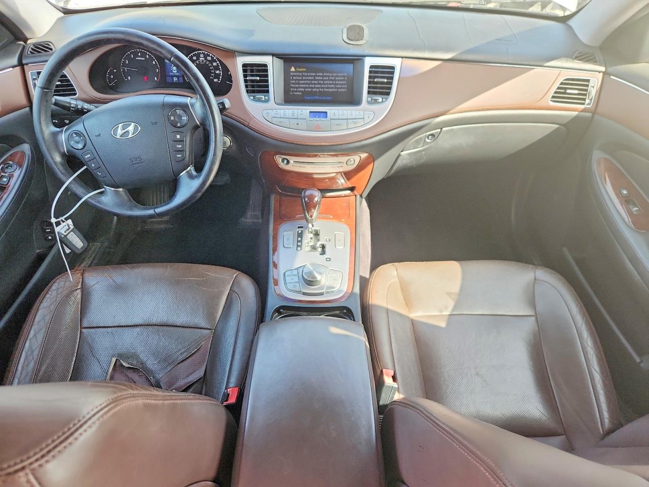 2011 Hyundai Genesis 3.8l Silver vin: KMHGC4DE2BU138584
