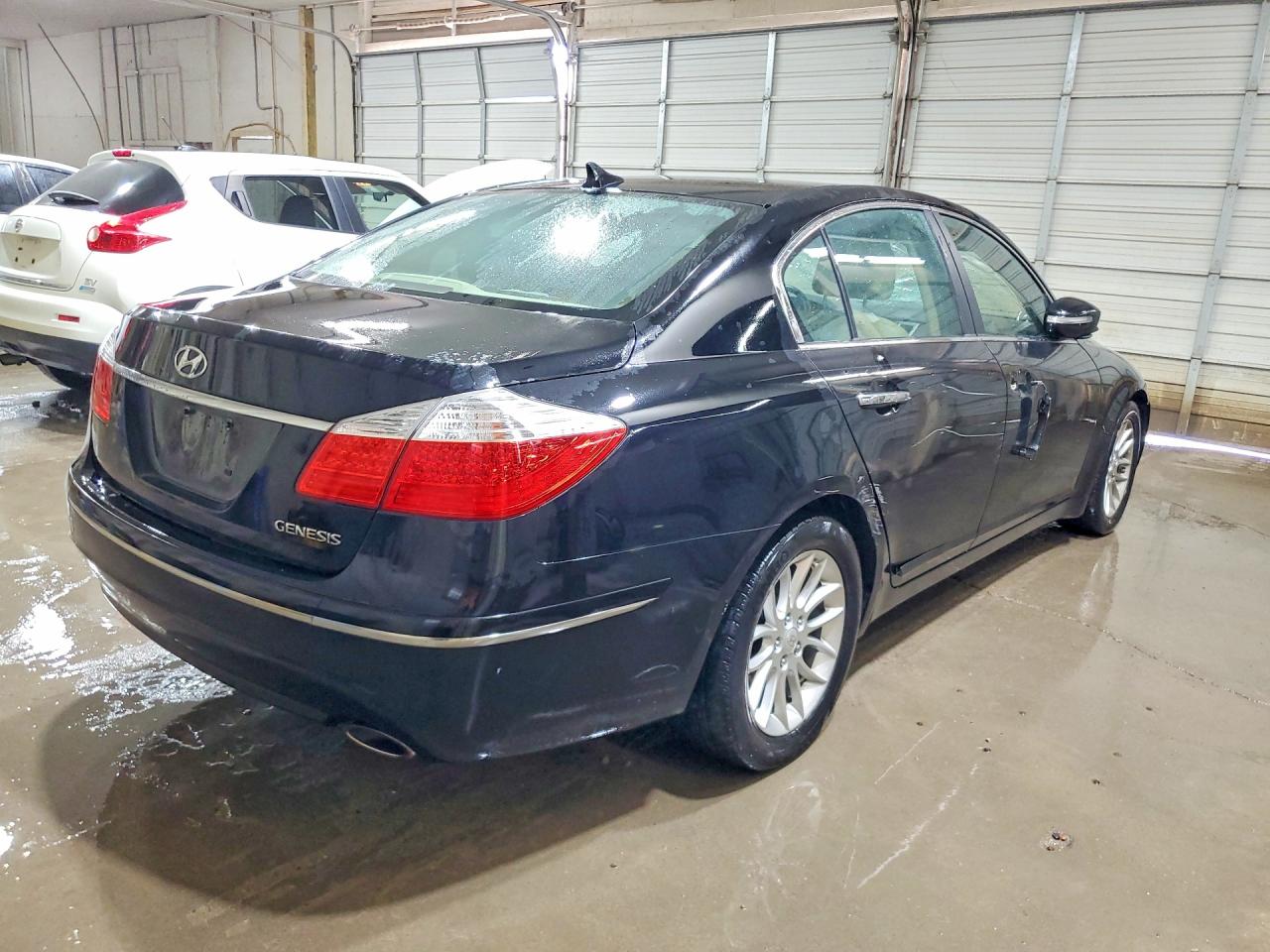2011 Hyundai Genesis 3.8l Black vin: KMHGC4DE3BU139162
