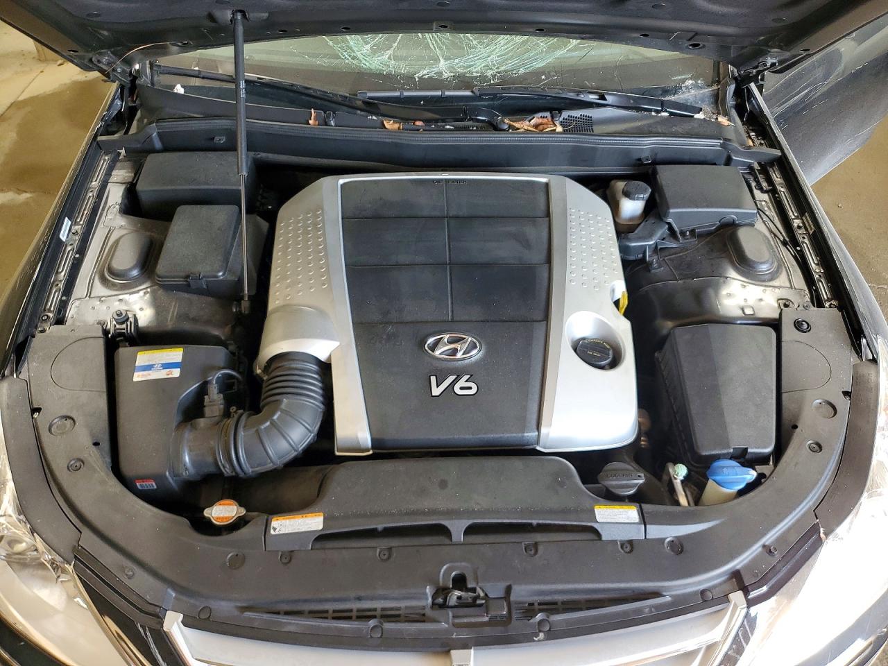 2011 Hyundai Genesis 3.8l Black vin: KMHGC4DE3BU139162