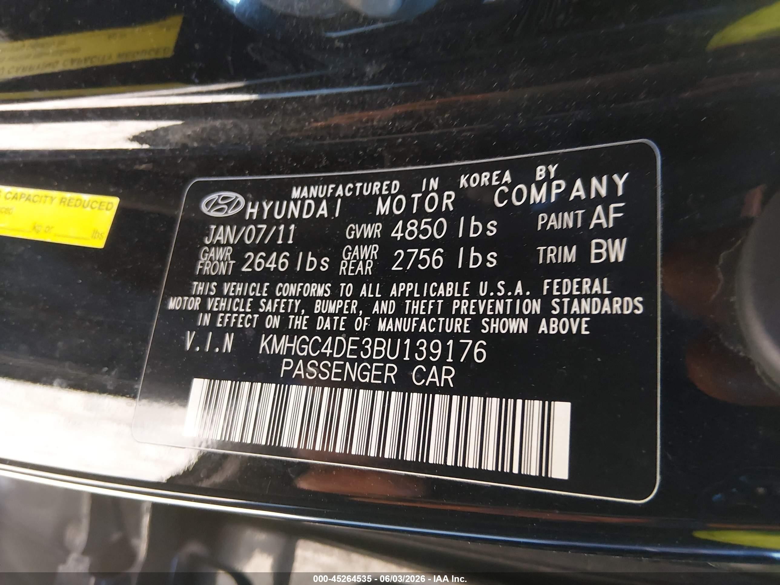 2011 Hyundai Genesis 3.8 Black vin: KMHGC4DE3BU139176