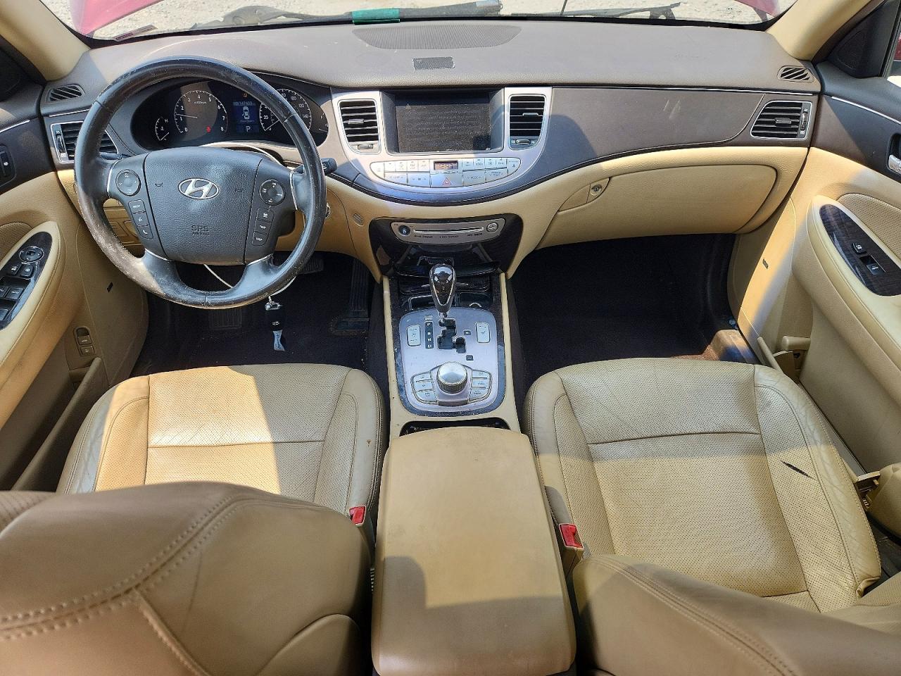 2011 Hyundai Genesis 3.8l Burgundy vin: KMHGC4DE3BU140571