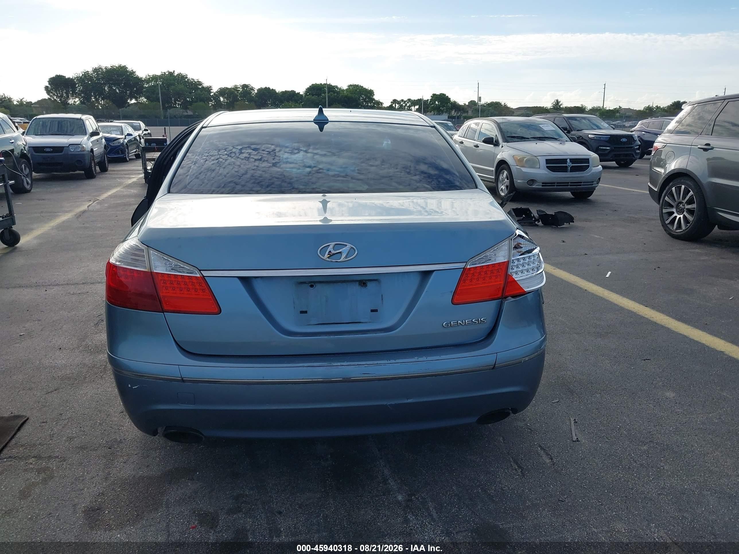 2010 Hyundai Genesis 3.8 Синий vin: KMHGC4DE4AU101177