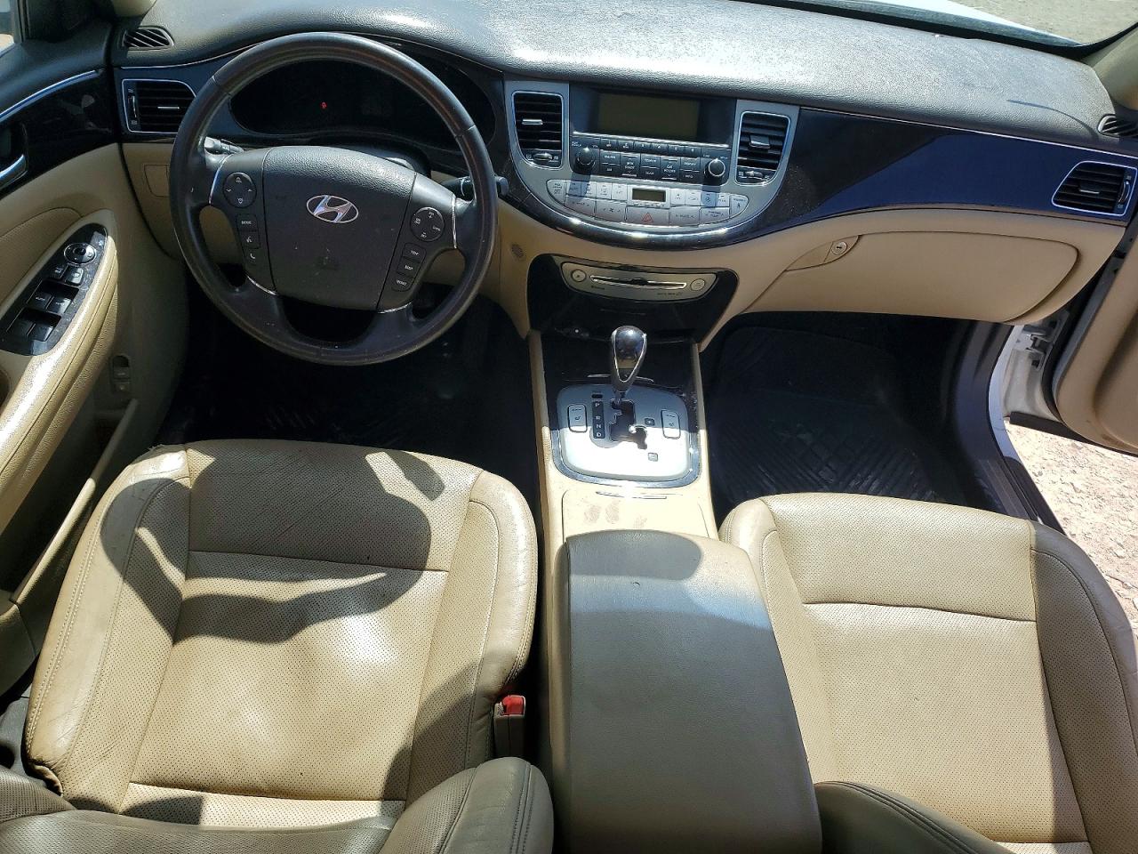 2011 Hyundai Genesis 3.8l White vin: KMHGC4DE4BU133967