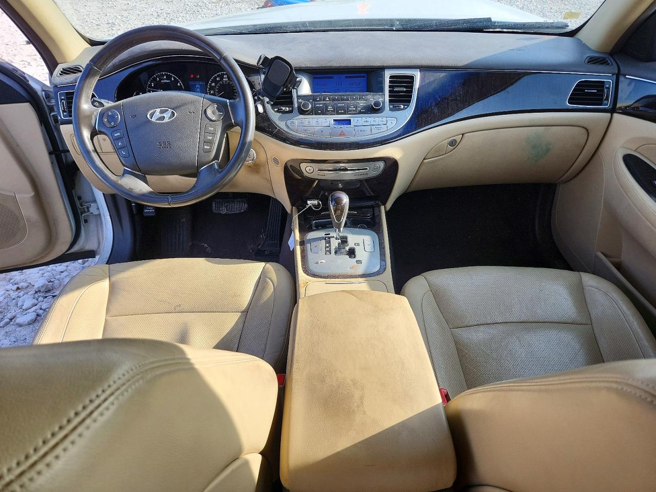 2011 Hyundai Genesis 3.8l White vin: KMHGC4DE4BU141180