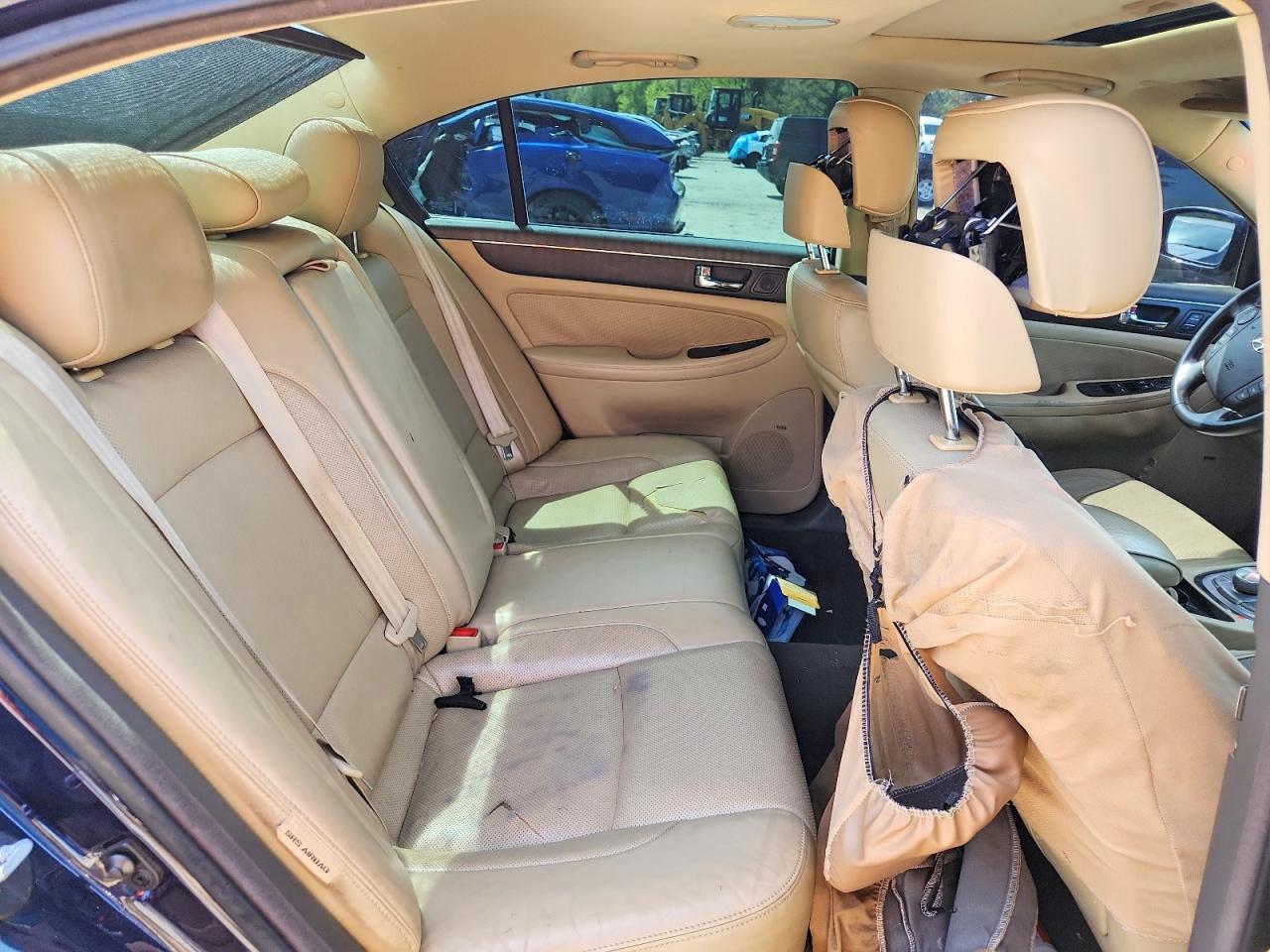 2011 Hyundai Genesis Blue vin: KMHGC4DE4BU142992