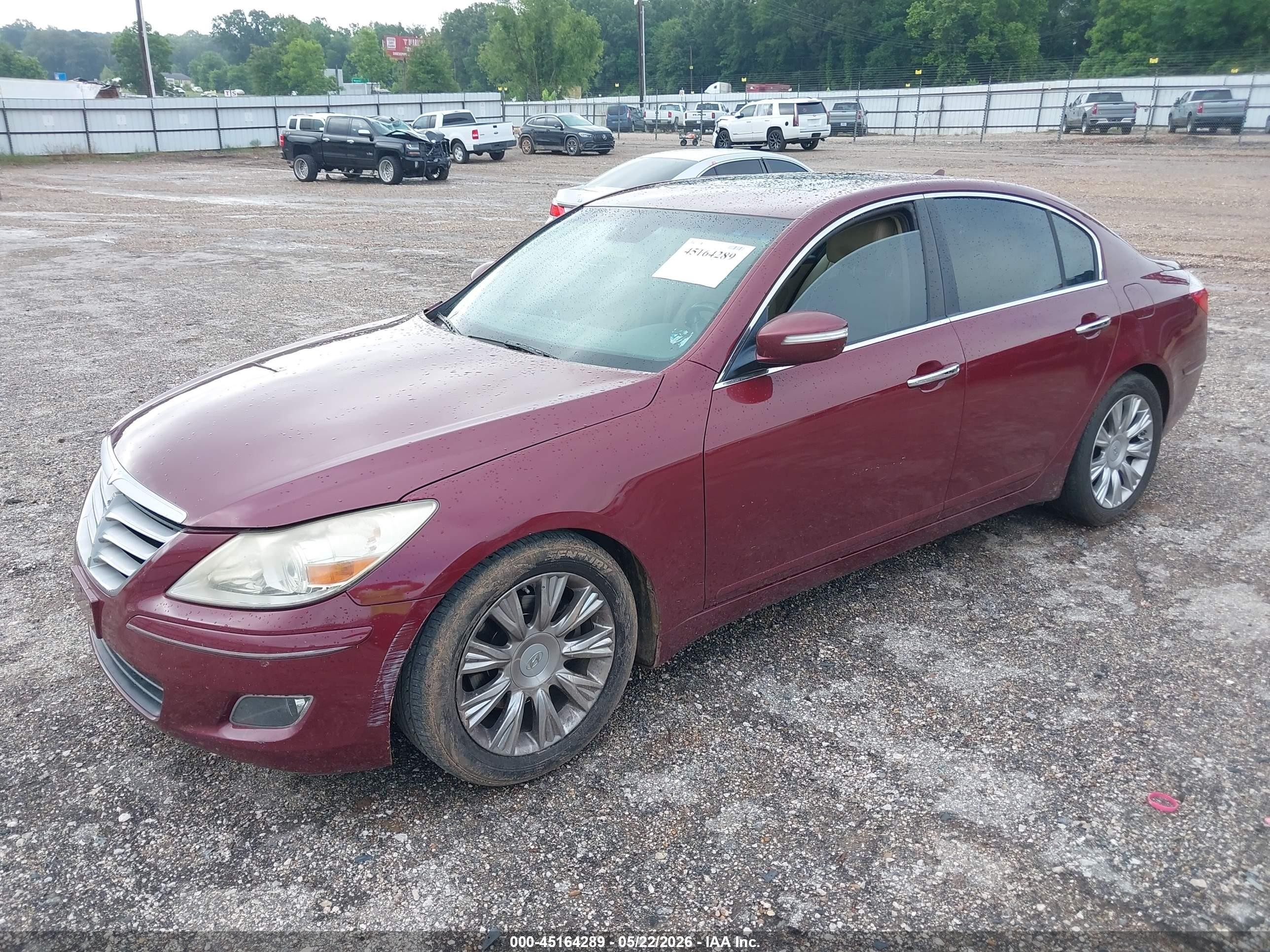 2011 Hyundai Genesis 3.8 Красный vin: KMHGC4DE5BU126574