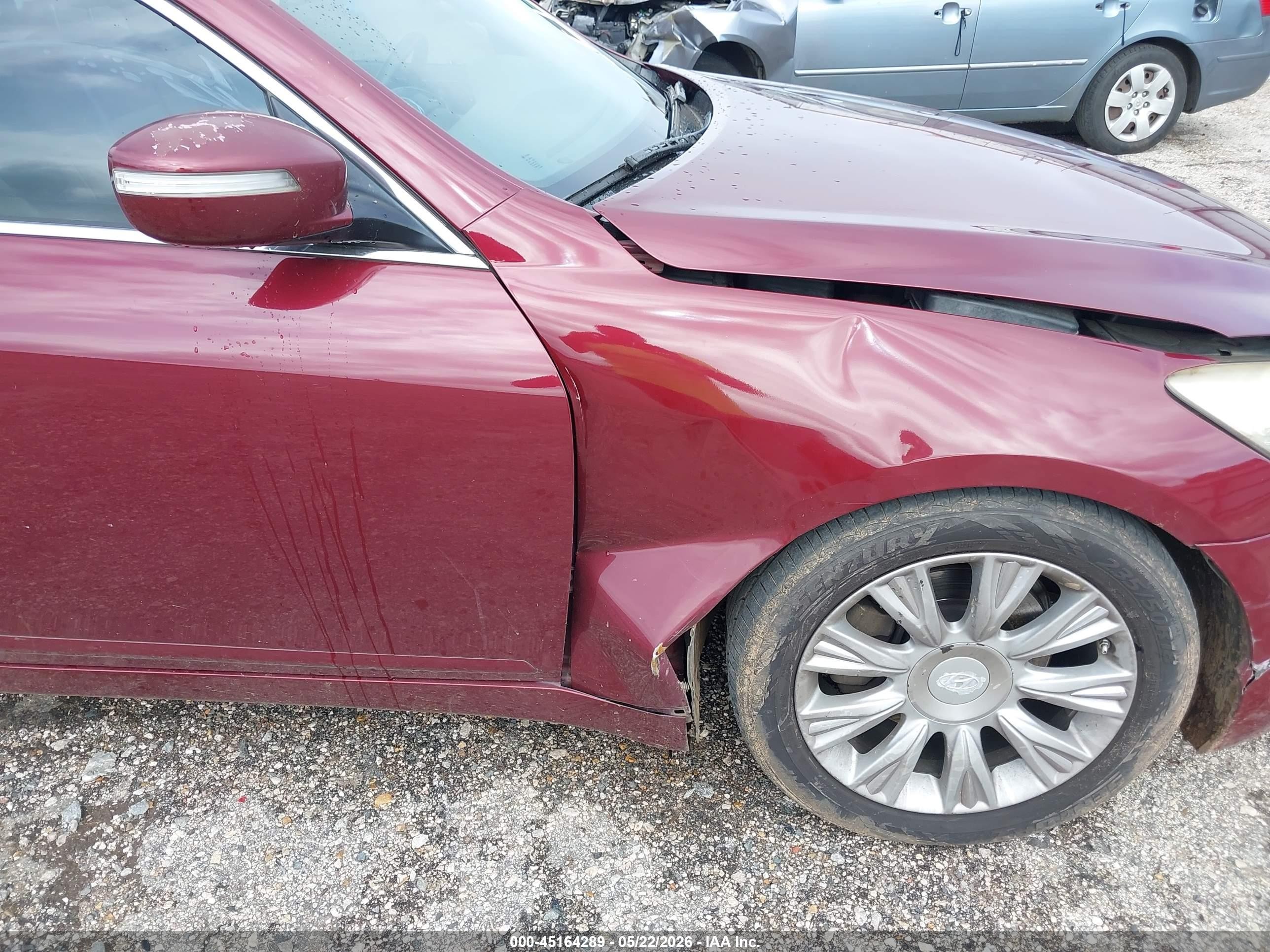 2011 Hyundai Genesis 3.8 Красный vin: KMHGC4DE5BU126574