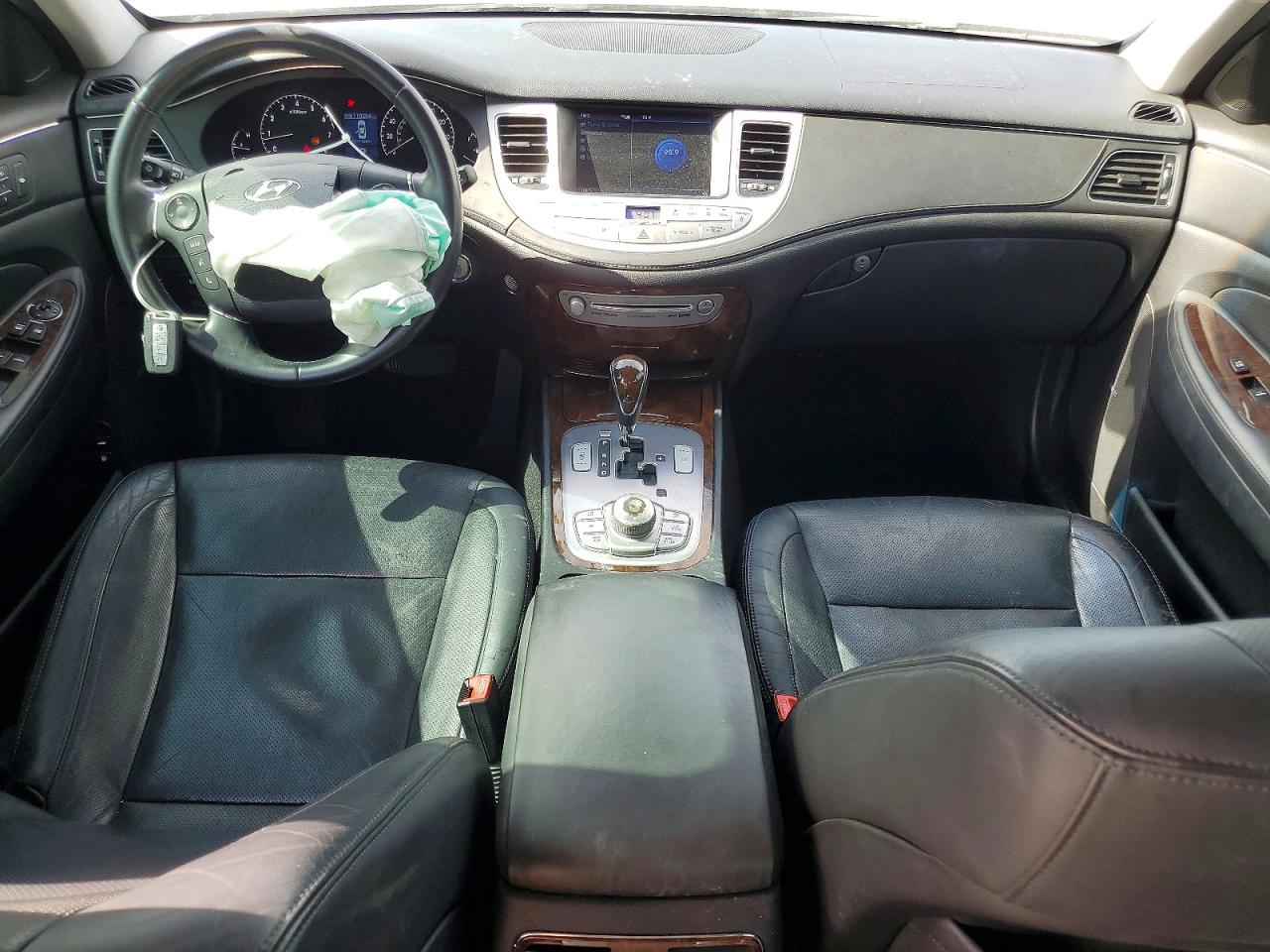 2011 Hyundai Genesis 3.8l Silver vin: KMHGC4DE6BU122369