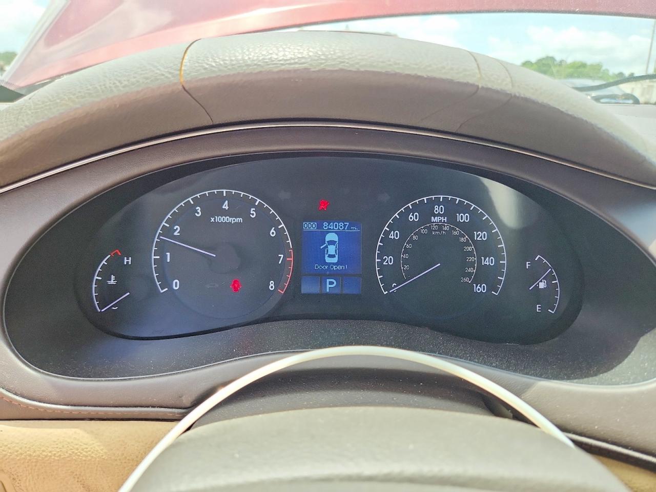 2010 Hyundai Genesis 3.8l Maroon vin: KMHGC4DE7AU076548
