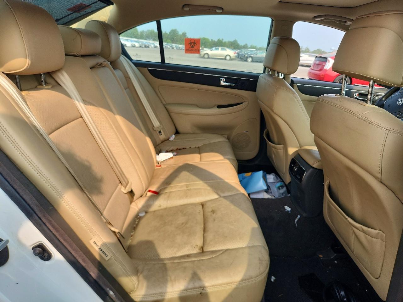 2011 Hyundai Genesis 3.8l White vin: KMHGC4DE7BU114913