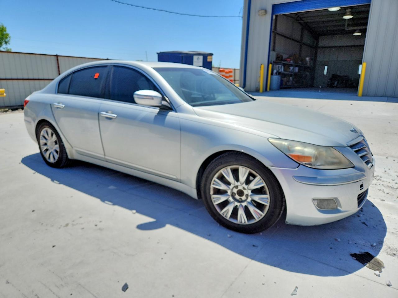 2011 Hyundai Genesis 3.8l Silver vin: KMHGC4DE7BU134627