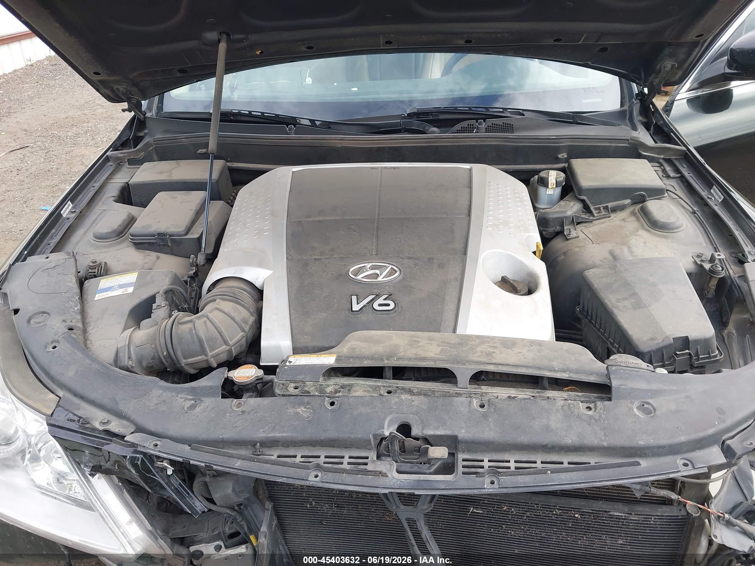 2011 Hyundai Genesis 3.8 Black vin: KMHGC4DE7BU143246