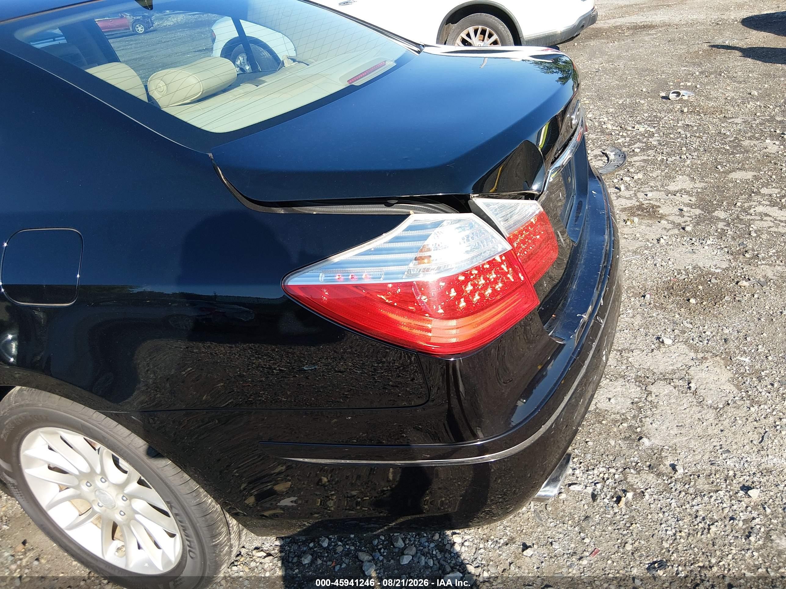 2010 Hyundai Genesis 3.8 Черный vin: KMHGC4DE8AU074484