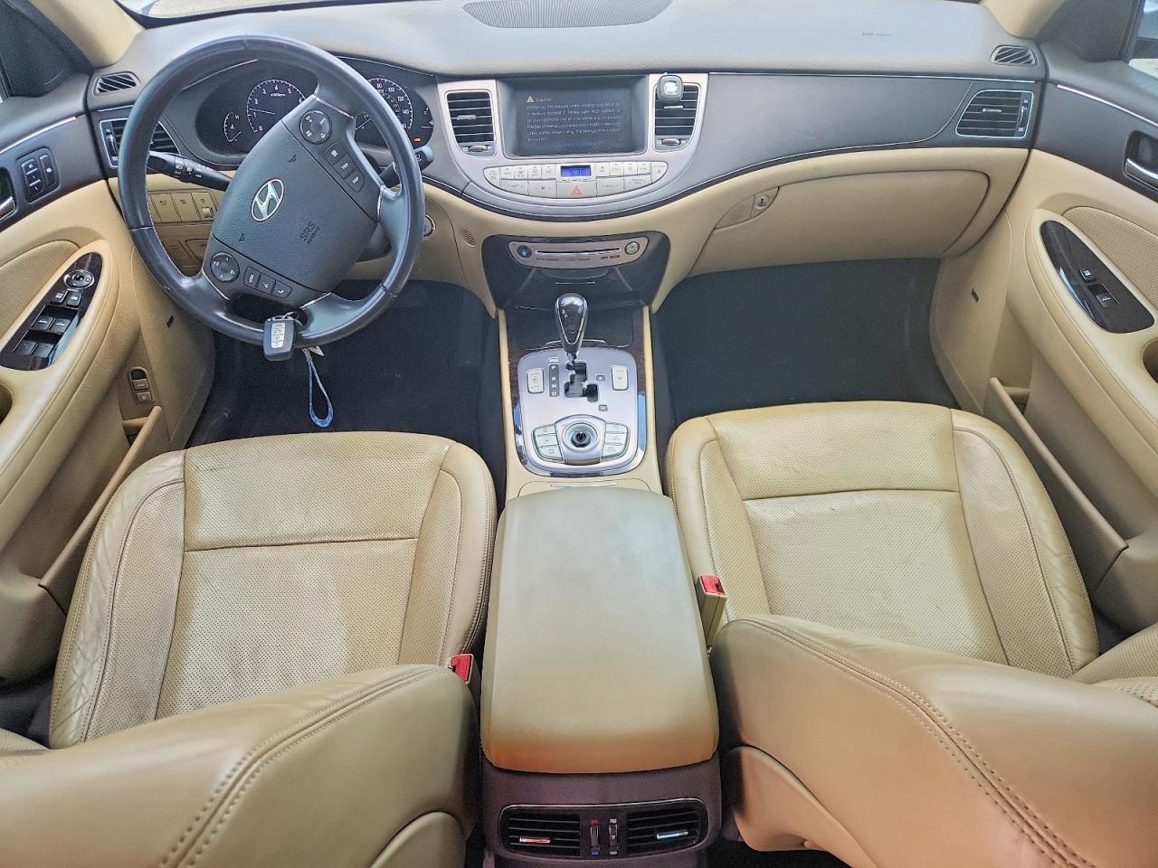 2011 Hyundai Genesis 3.8l Silver vin: KMHGC4DE8BU138704