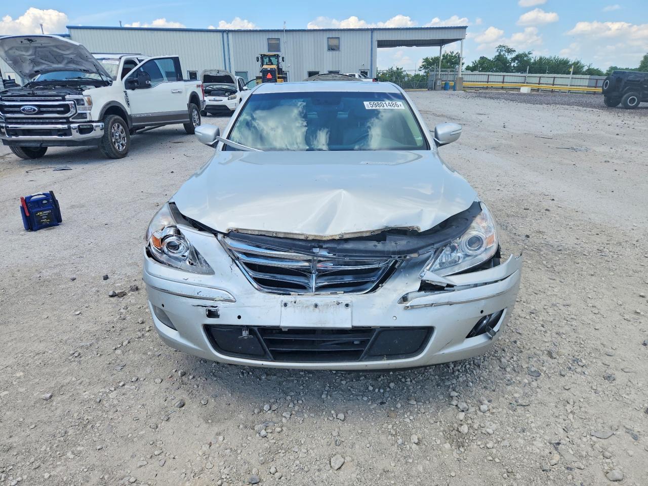 2011 Hyundai Genesis 3.8l Silver vin: KMHGC4DE8BU138704