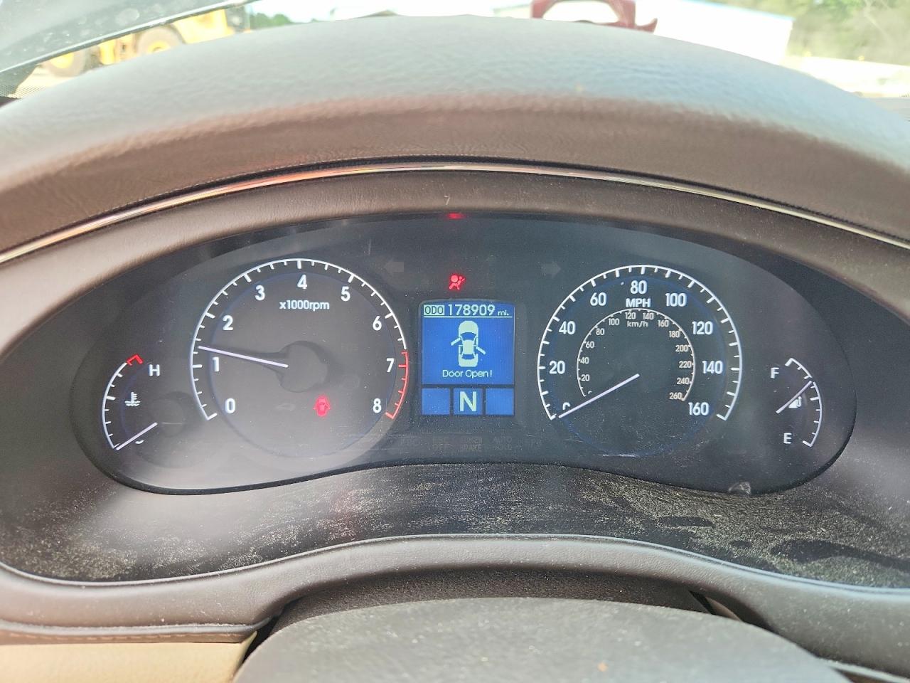 2011 Hyundai Genesis 3.8l V6 Black vin: KMHGC4DE8BU145958