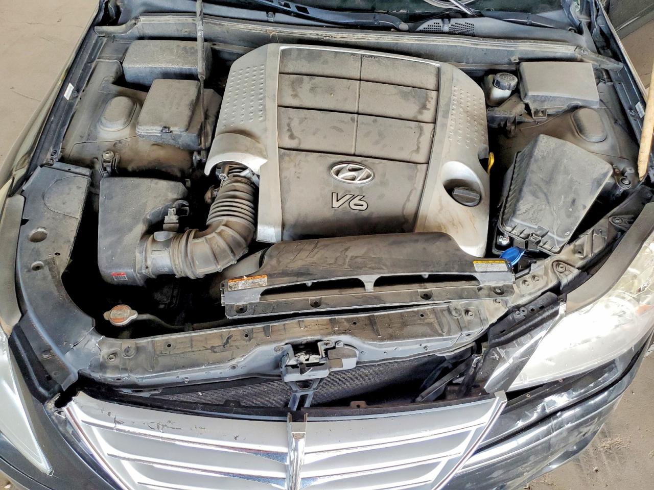 2010 Hyundai Genesis 3.8l Black vin: KMHGC4DE9AU074266